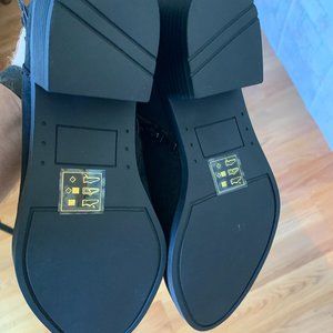 Market and Spruce bootie. size 7w